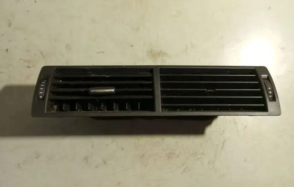 Audi A4 S4 B7 8E 8H Dash center air vent grill 8E0820951H