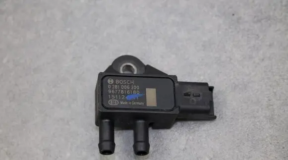 Peugeot 2008 I Air pressure sensor 9677816180