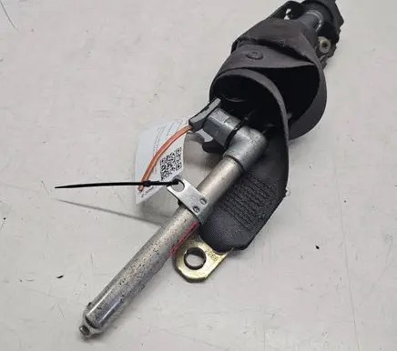 Volvo S40, V40 Front seatbelt