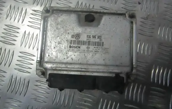 Volkswagen Golf IV Engine control unit/module 036906032 0261206140