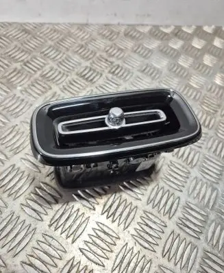 Volvo XC40 Dashboard side air vent grill/cover trim 31442626 31477270