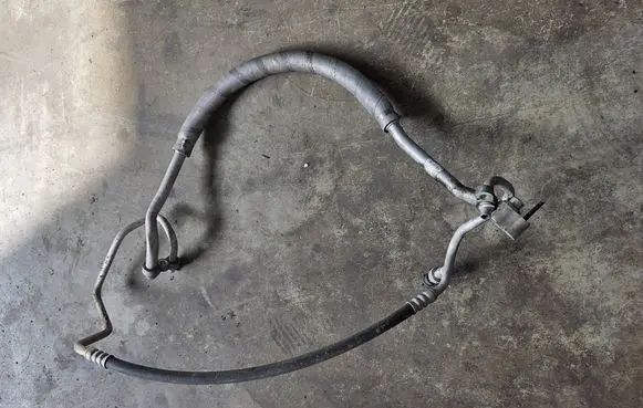 Air conditioning (A/C) pipe/hose