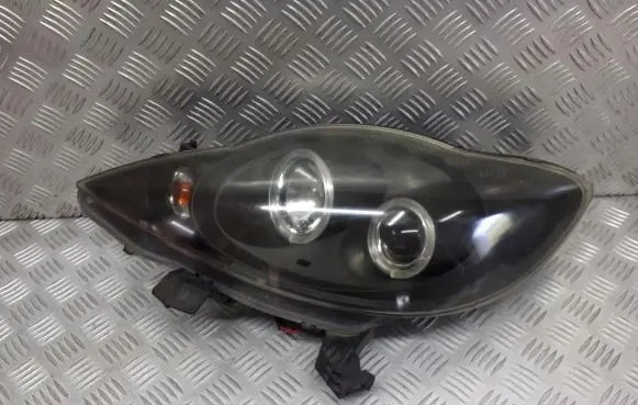 Peugeot 107 Headlight/headlamp