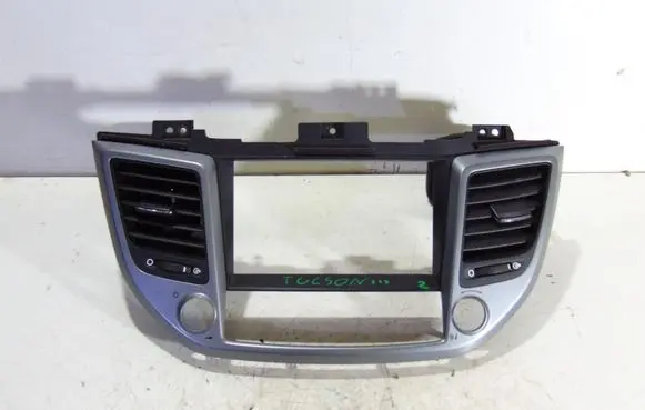 Hyundai Tucson TL Panel trim