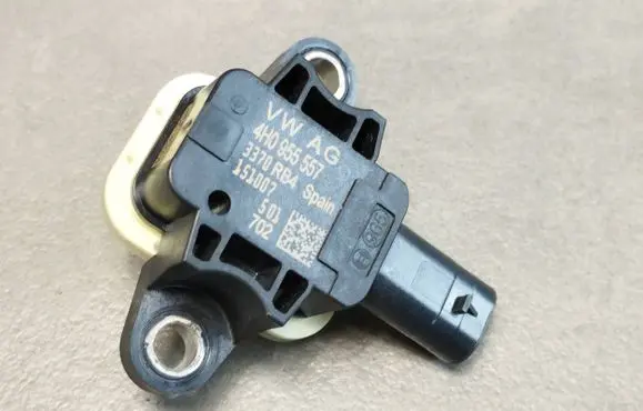 Audi A7 S7 4G Airbag deployment crash/impact sensor 4H0955557