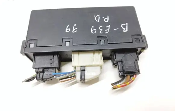 BMW 5 E39 Door control unit/module 69042559 689667 613569042559