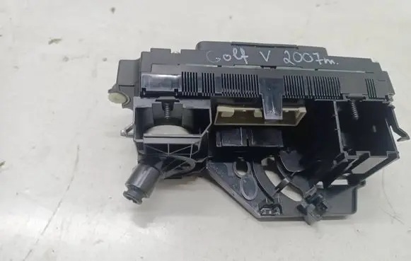 Volkswagen Golf V Climate control unit 1K1820045B 5HB00932201