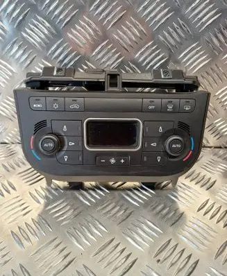 Alfa Romeo Mito Climate control unit 156088743 A83021900 10123641
