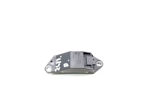 Mercedes-Benz E W211 Airbag deployment crash/impact sensor A0018209326