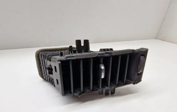 Buick Encore I Dashboard side air vent grill/cover trim 42514220