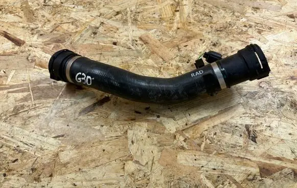 Land Rover Range Rover Evoque L551 Engine coolant pipe/hose L8D28286AC