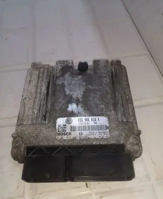 Skoda Octavia Mk2 (1Z) Engine control unit/module 03G906016K 0281012237