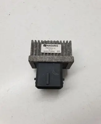 Nissan X-Trail T31 Glow plug pre-heat relay 8200772800