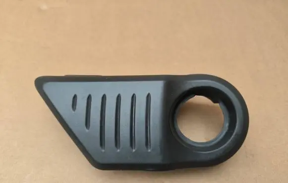 Volkswagen Golf VIII Engine cover (trim) 05E103729B