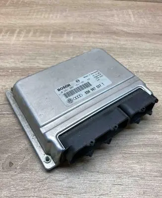 Audi A4 S4 B5 8D Engine control unit/module ECU 8D0907557T 0261204184