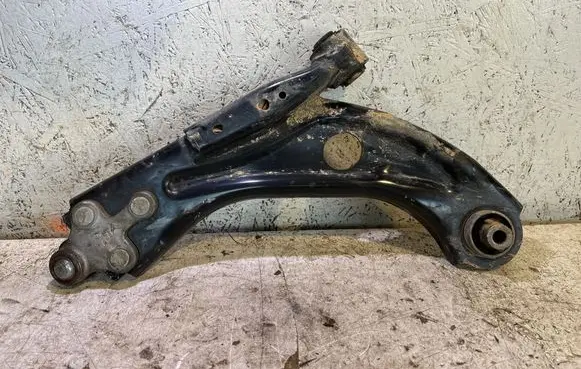 Peugeot Partner III Front lower control arm/wishbone