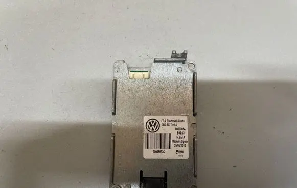 Volkswagen Phaeton Headlight ballast module Xenon 3D0907399A