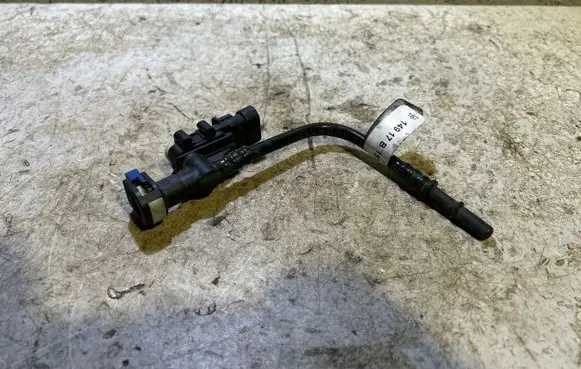 Dodge Challenger Fuel level sensor 04593949AB 70813