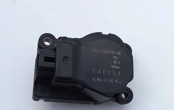 Ford Focus C-MAX Air flap motor/actuator 3M5H19E616AB EAD251 11875