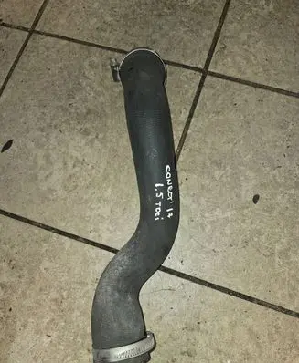 Intercooler hose/pipe