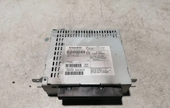 Volvo XC90 Radio/CD/DVD/GPS head unit 30679465
