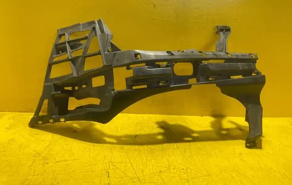 Mercedes-Benz E W211 Front bumper mounting bracket 2118800352