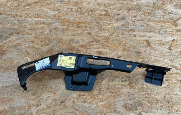 Ford Kuga III Fender mounting bracket LV4BS16B045SA LV4BS100A45AD LV4BS1613AB