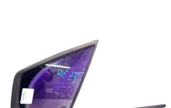 Renault Modus Front door window glass four-door