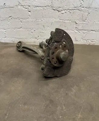 Mercedes-Benz CLS C218 X218 Front wheel hub