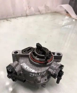 Citroen Berlingo Vacuum pump 9804021880