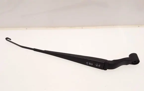 Renault Koleos II Front wiper blade arm