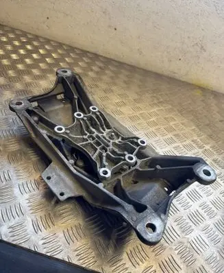 Porsche Macan (95B) Gearbox mount 8K0399151
