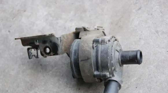 Renault Laguna III Electric auxiliary coolant/water pump 0392023015