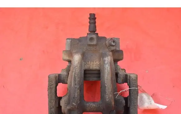 Rear brake caliper