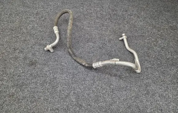 Air conditioning (A/C) pipe/hose