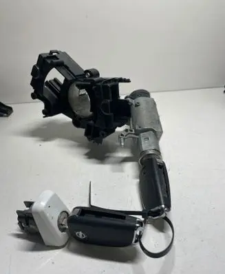 Opel Insignia A Ignition lock 25799293 83530220122