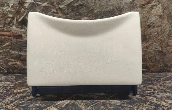 Maserati Quattroporte Glove box 67489700