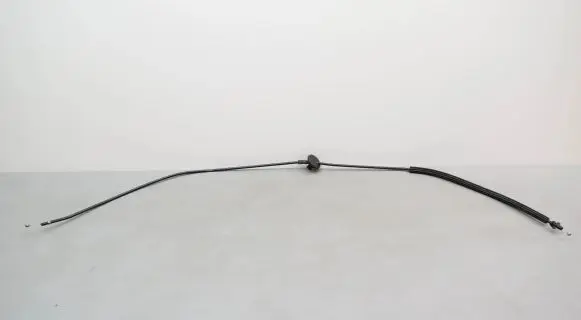 Volkswagen Touran III Engine bonnet/hood lock release cable 1T0823591B