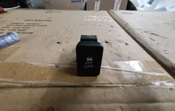 Mitsubishi Eclipse Cross Traction control (ASR) switch 8602A123 A01376 180716