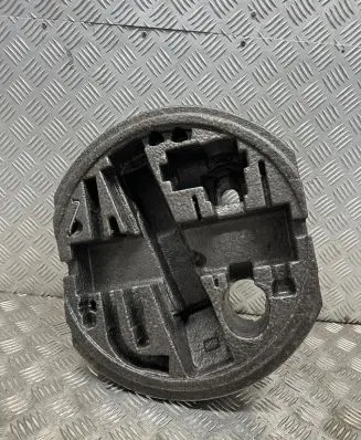 Volkswagen Golf VI Tool box 1k0012115c