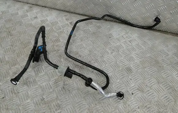 Volkswagen T-Roc Fuel line pipe