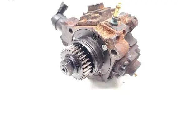 Opel Vivaro Fuel injection high pressure pump 167005114R 0445010406