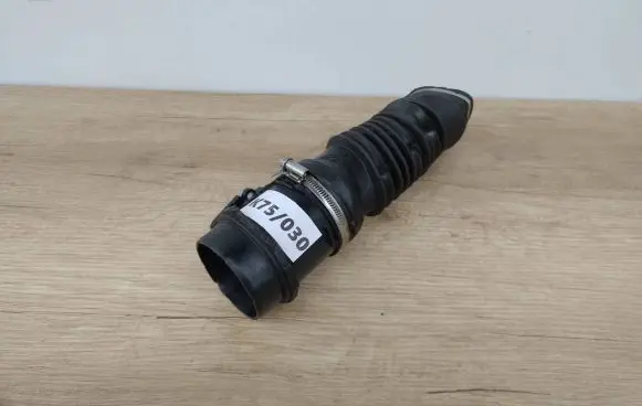 Citroen C4 II Mass air flow meter 9662635680