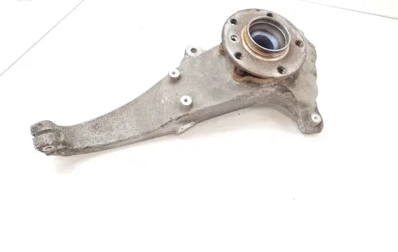BMW 5 F10 F11 Front wheel hub