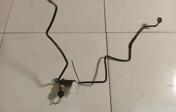 Toyota Corolla E120 E130 Air conditioning (A/C) pipe/hose