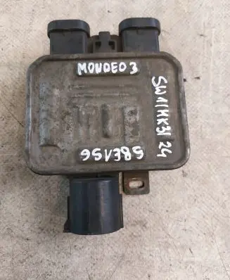Ford Mondeo Mk III Coolant fan relay 940004101