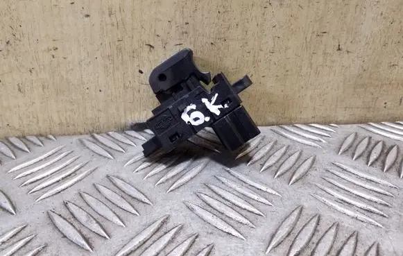 Nissan Qashqai Electric window control switch 25411JD000