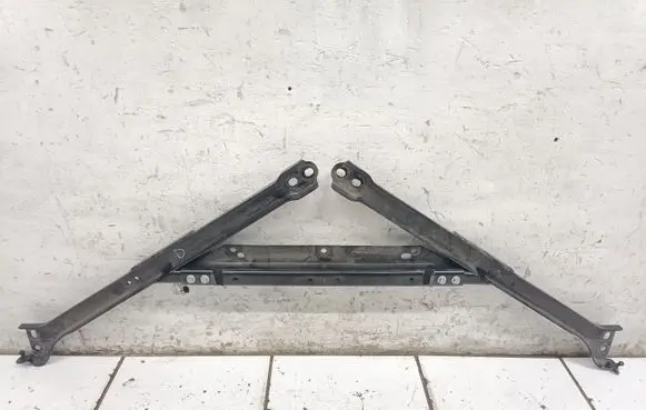Land Rover Defender Other engine bay part L8B23B328AC L8B23B329AC