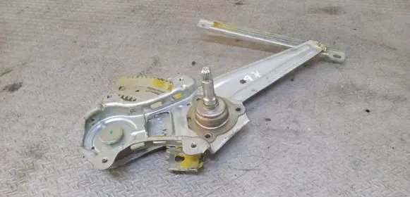 Nissan Note (E12) Rear door manual window regulator 220151116