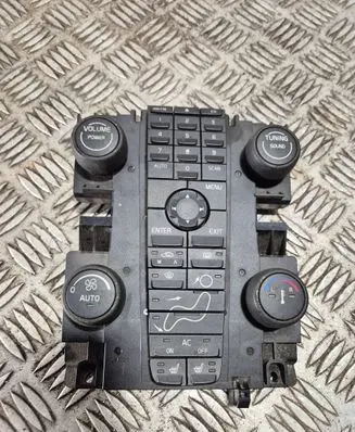Volvo S40 Climate control unit 8697155